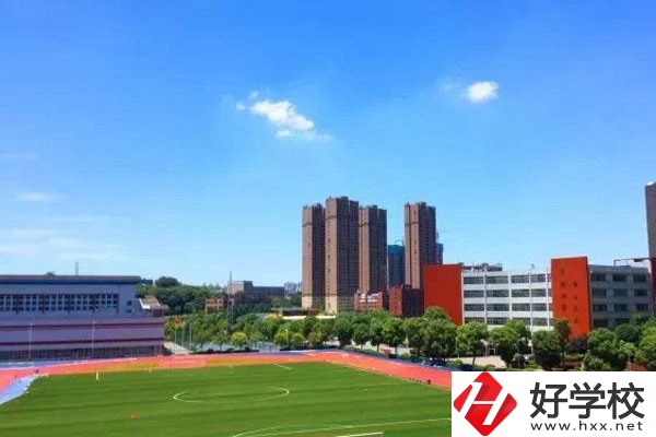 長沙市賀龍體育運動學校運動場