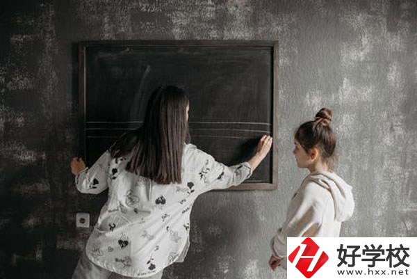 湖南省商業(yè)職業(yè)中等專業(yè)學(xué)校怎么樣？宿舍怎么樣？