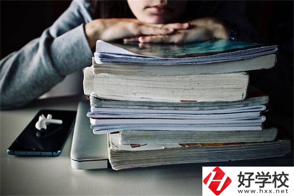 湖南初中畢業(yè)選3+2還是3+3？有五年制大專推薦嗎？