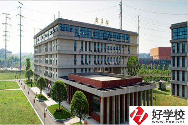 株洲市工業(yè)中等專業(yè)學(xué)校是公辦學(xué)校嗎？就業(yè)情況如何？